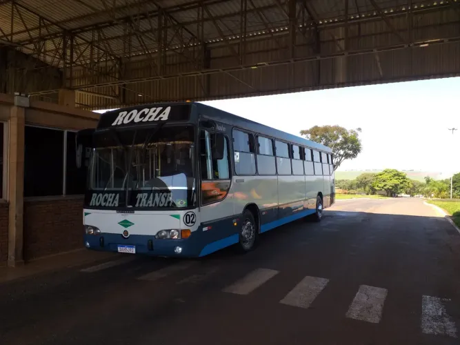 Ônibus Mercedes Bens 