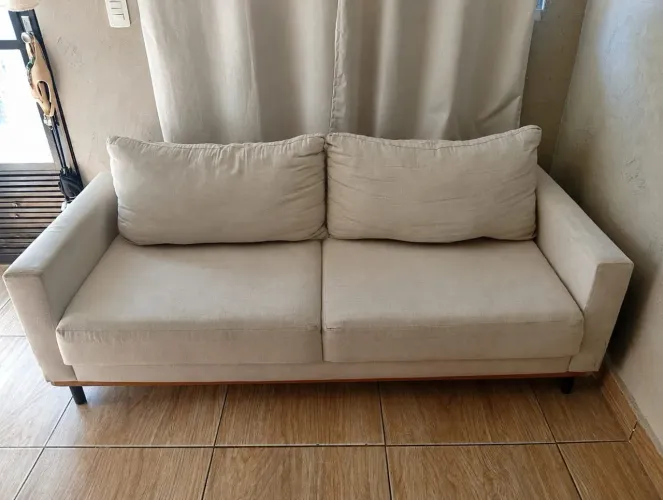 Sofá de Linho Bege