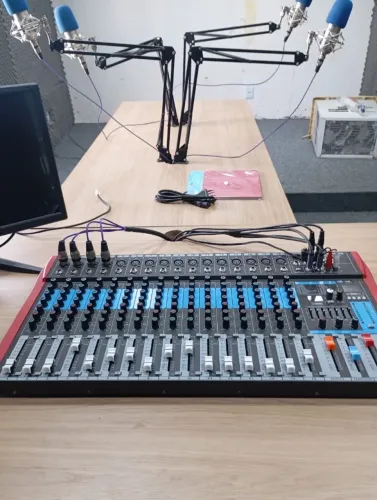 MESA DE SOM ANALÓGICA SOUNDVOICE MS162 EUX