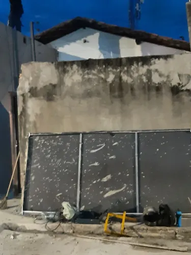 Vendo toldo para anúncios medidas 3 metros comp.por 2.15 de largura