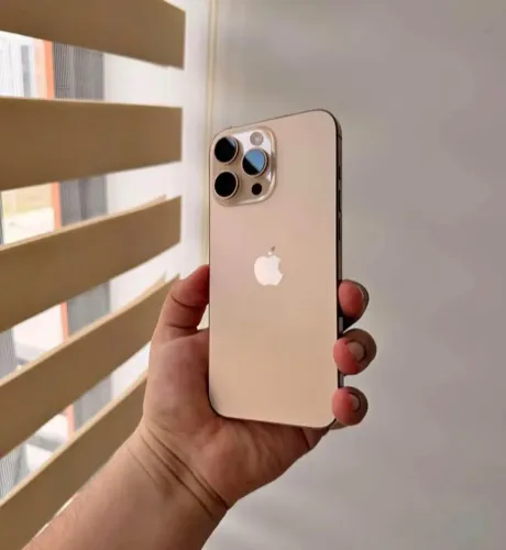 iPhone 16 Pro Gold 256gb