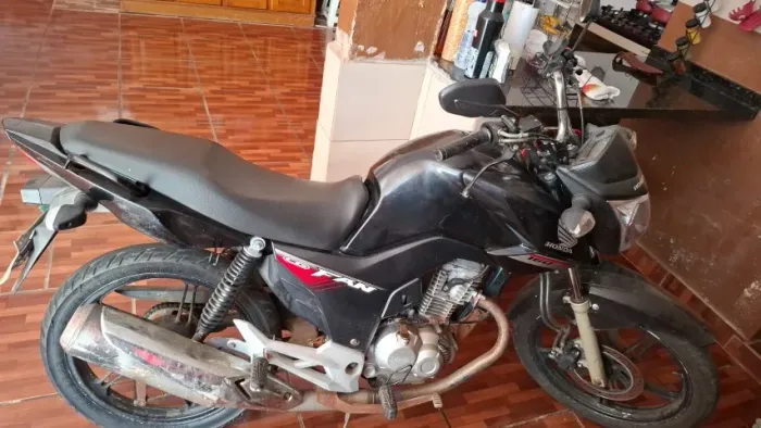 CG FAN 160 2018/2018 abaixo da tabela fipe