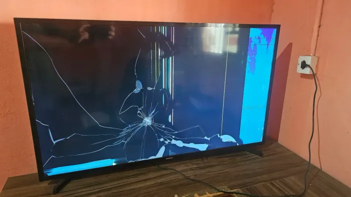 SMARTV SAMSUNG COM DEFEITO NA TELA