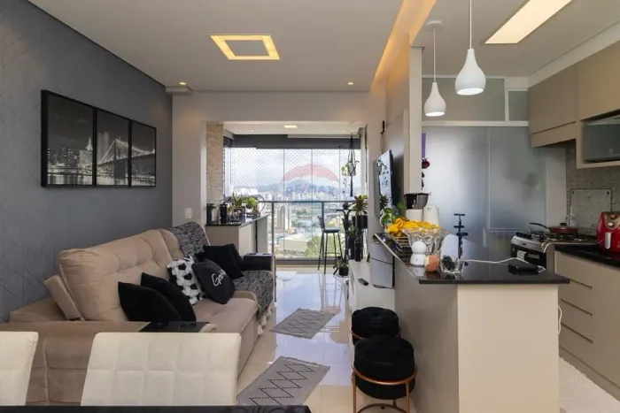 Supremo Vila Yara  2 Dorms com Suíte, 55m² , 2 vagas e mais 1 de moto e Vista Livre