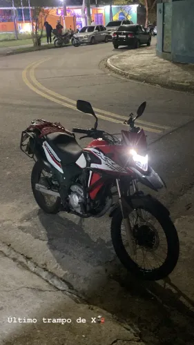 Vendo ou troco XRE RALLY 2021