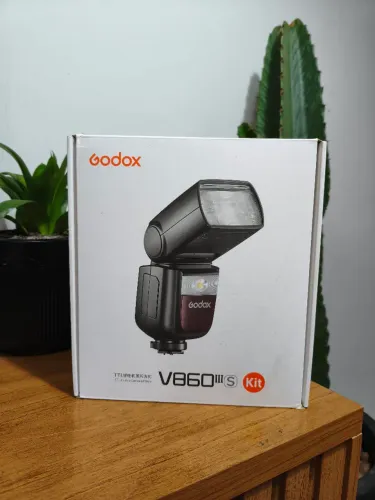 Flash Godox V860 III - Sony (semi-novo)