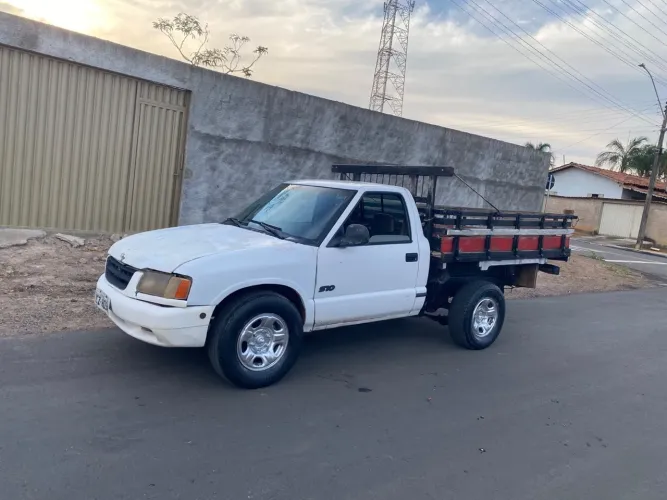 Chevrolet S10 Pick-up Luxe 2.2 MPFI / EFI 1997