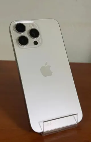 iPhone 15 Pro Max Branco 256 GB 6 meses de garantia