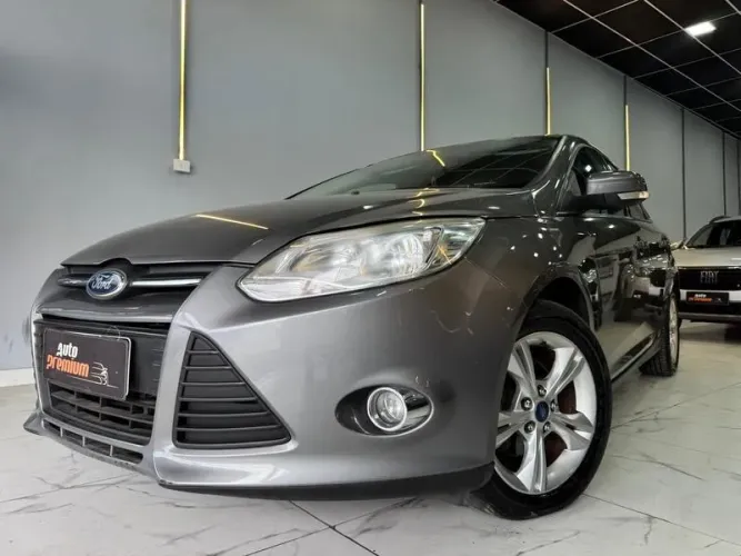 Ford Focus 1.6 S/1.6 SE Flex 16V 5P AUT 2015