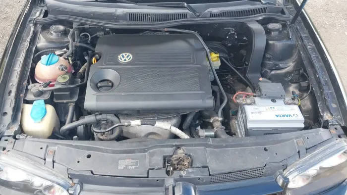Volkswagen Golf 1.6 MI/ 1.6 MI Gener./black & Silver 2003