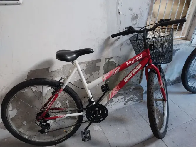 Bicicleta Mormaii Fantasy Aro 26 - 21 Marchas + Cesta + Cadeado Novo