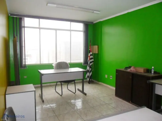 ÓTIMA KIT, PRÉDIO MISTO, 40,00M2 LADO METRÔ ANHANGABAÚ, PÇA DA BANDEIRA, REFORMADO, RUA RI