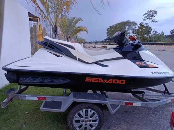 Vendo jet-ski seadoo GTI ano 2010 