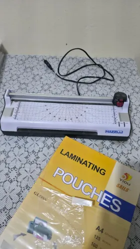 Plastificadora mazzilli + plástico para plastificação