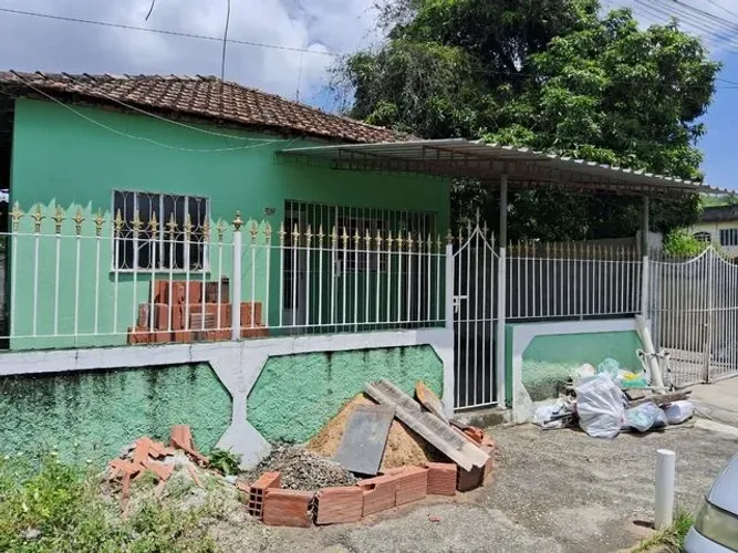 Casa com 2 Quarto(s) e 1 banheiro(s) para Alugar, 70 m² por R$ 1000 / Mês