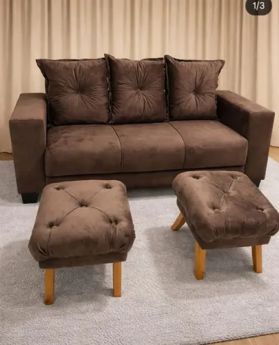 Sofá com pulf