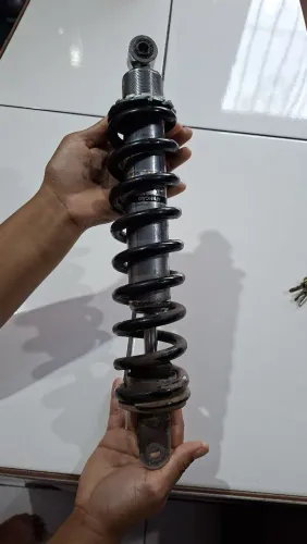 Amortecedor Xre 300 Usado pra recuperar ou recondicionar