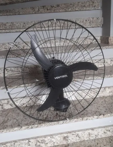 Ventilador de parede Ventisol 60cm Bivolt com suporte