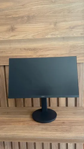 Monitor AOC 50/60hz
