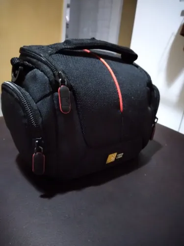Câmera  sanssung com bolsa 