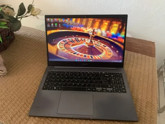 Notebook Samsung Book i5 11ª Ger | 8GB RAM | SSD 256GB | Tela Full HD 15.6"