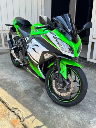Kawasaki Ninja 300 Edição Especial