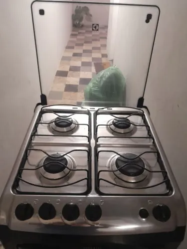 Vendo fogão Electrolux seminovo,ótimo estado!