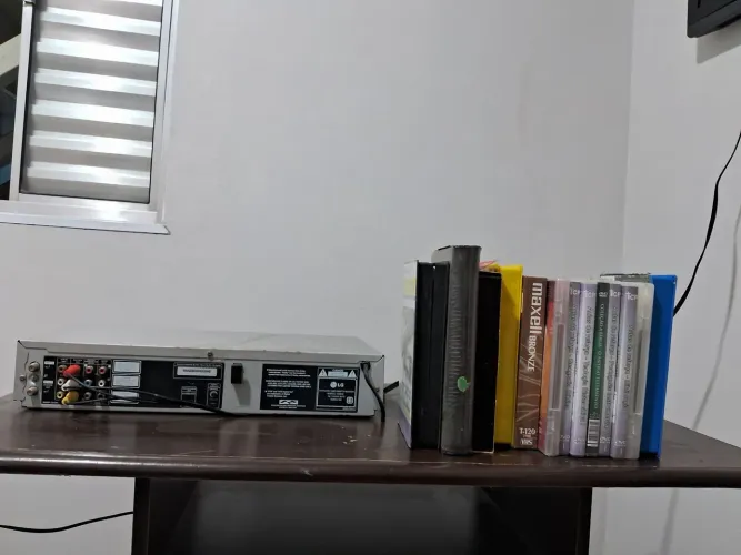 Vídeo cassete antigo mosca branca, funcionando perfeitamente 