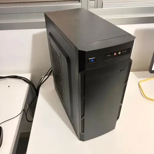 PC Intel Core i5-3470 8GB RAM Nvidia Geforce GT610 HD 2TB