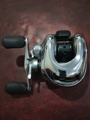 Carretilha Shimano Antares DC7