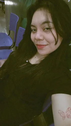 Babá disponível