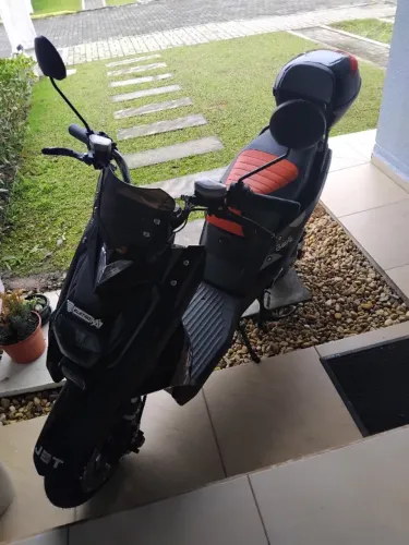 Scooter elétrico Moto Chefe
