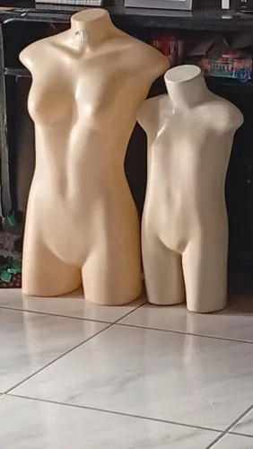 Manequins diversos