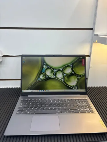 Notebook - 3i / Lenovo i7 11° Geração - 12 GB RAM / SSD 256 SSD Nvme  