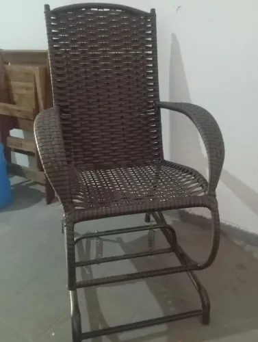 Vendo cadeiras de balanço pra vender logo pego até 750