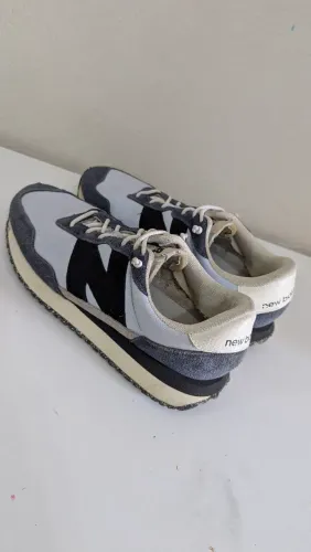 New Balance 237 Tam 40