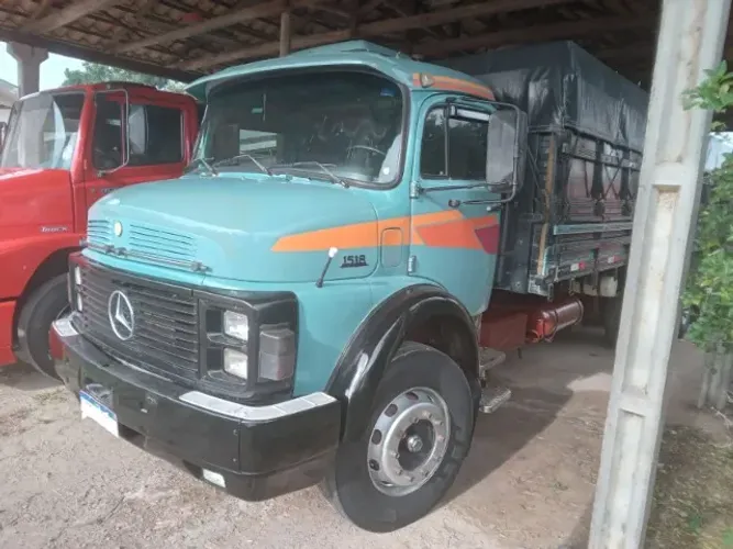 Caminhão Mercedes Benz 1518 Ano 1988