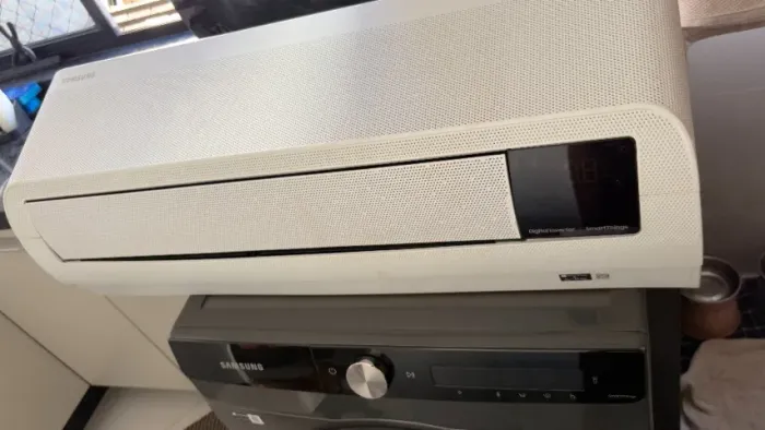 Ar-condicionado Split Samsung Inverter WindFree AI 12.000 BTUs Frio Sem Vento AR12DYFAAWKN