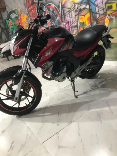 Vende-se Twister 250cc 2017