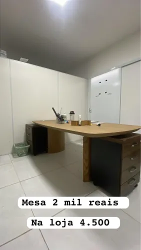 Mesa de escritório com 2 metros 