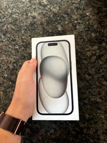 Vendo iPhone 15 256gb