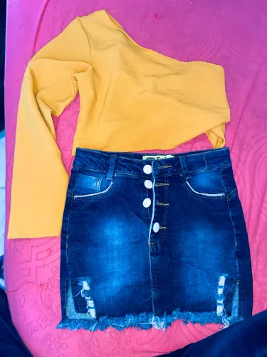 Saias e cropped