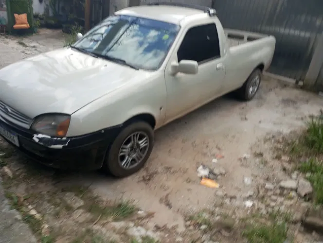 Ford Courier 1.6 L/ 1.6 Flex 2004