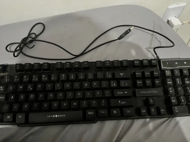 Teclado com led H?MASTON