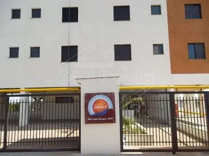 Venda de Apartamentos / Padrão na cidade de Araraquara