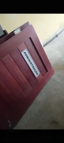 VENDO PORTA JATOBÁ 2,10 x 80