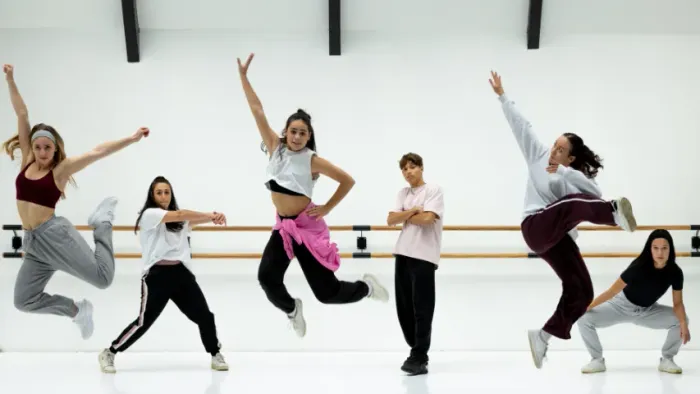 Oportunidade: Escola de Dança em Curitiba/PR à Venda