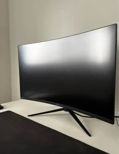Monitor 32 pol 165Hz 1Ms