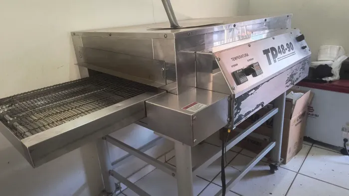 Forno Esteira Elétrico 220W