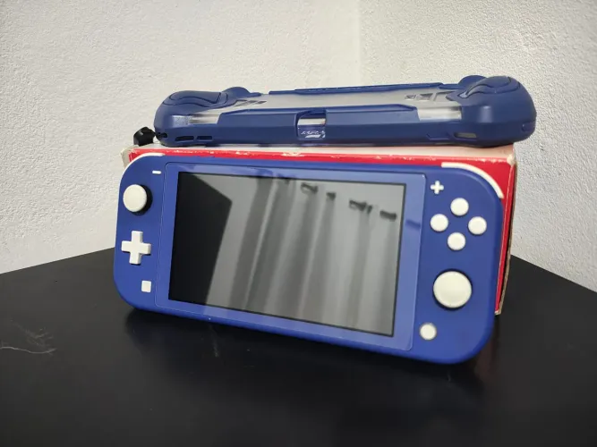 Nintendo Switch Lite Desbloqueado+ 3 meses de garantia